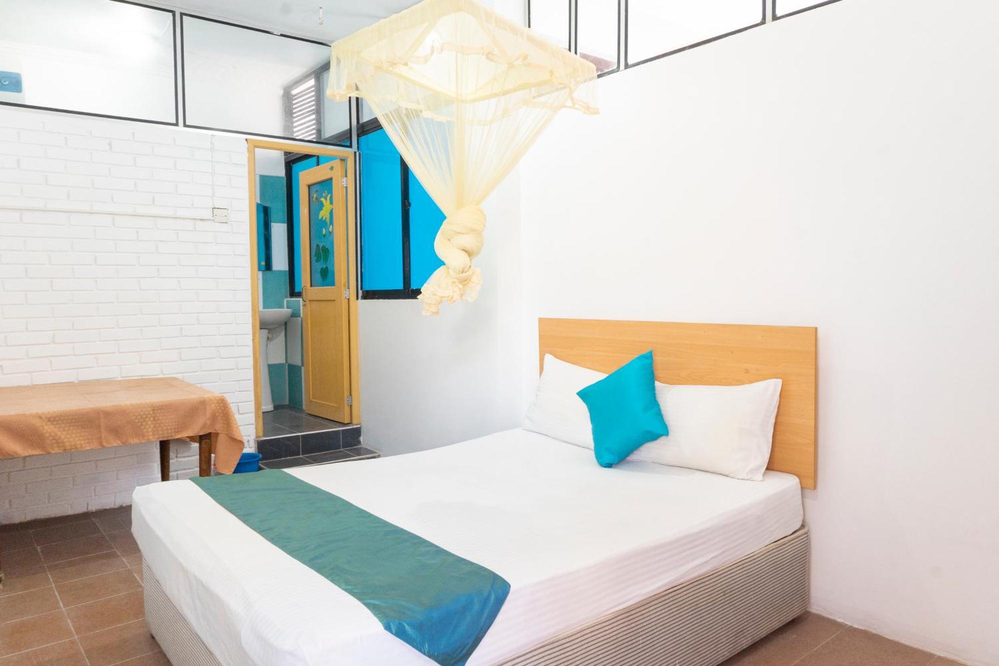 Blumarine Guest House Негомбо Экстерьер фото