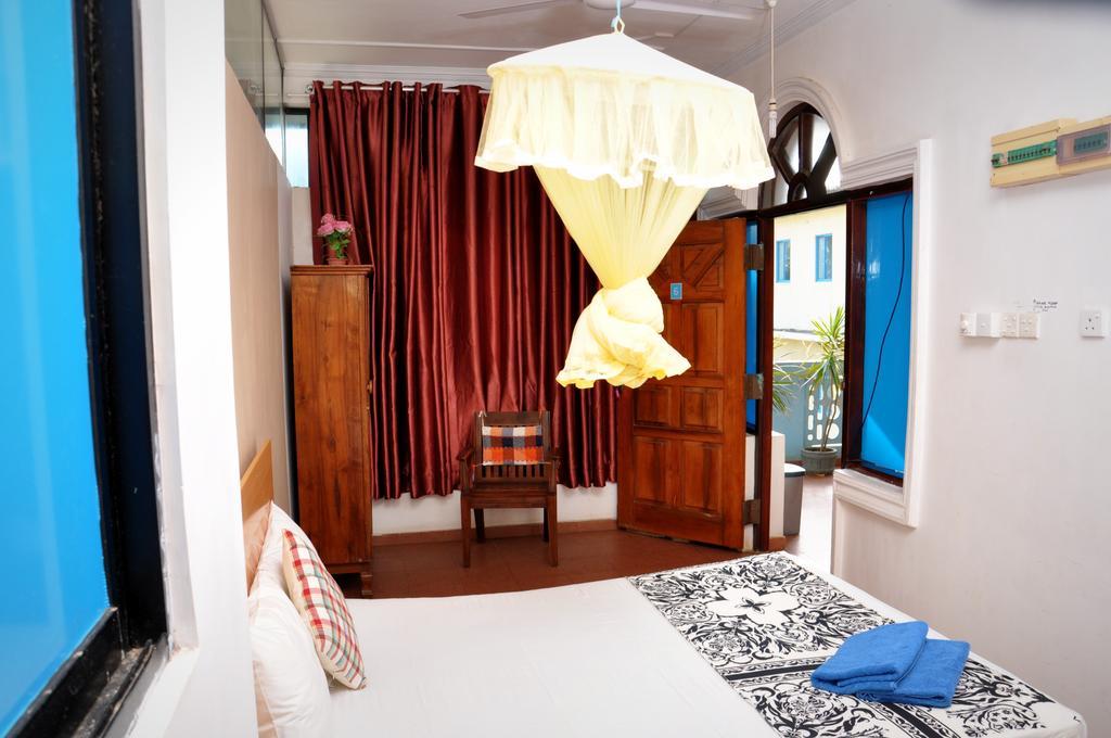 Blumarine Guest House Негомбо Экстерьер фото